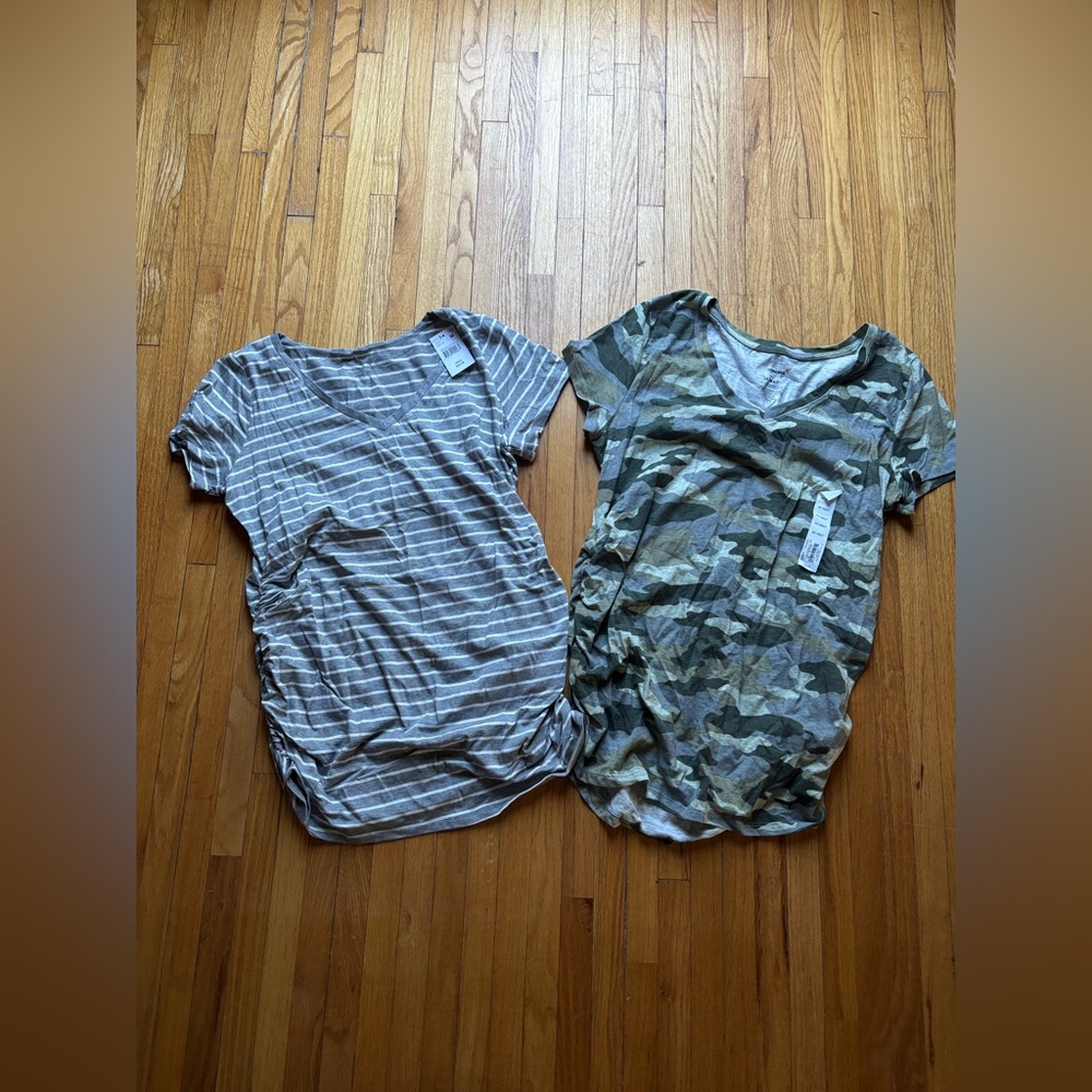 Lot of 2 NWT maternity tops size M